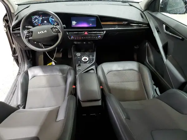 KNDCR3L17P5026469 2023 KIA NIRO - Image 8
