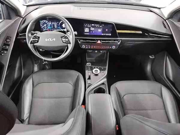KNDCR3L17P5027119 2023 KIA NIRO - Image 8
