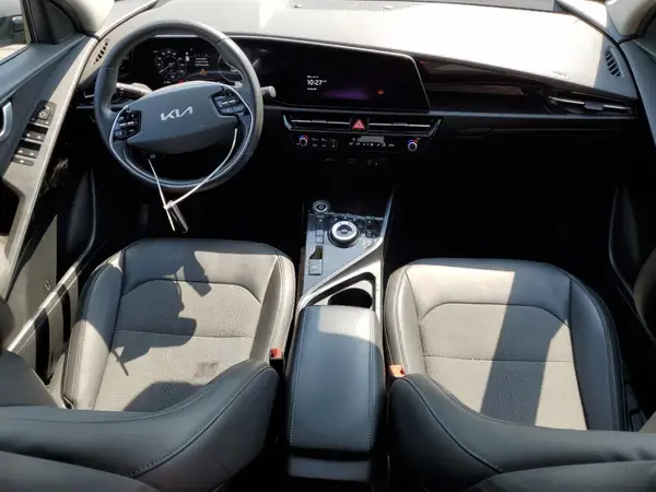 KNDCR3L17P5027802 2023 KIA NIRO - Image 8