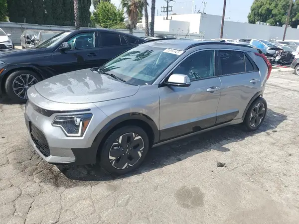 KNDCR3L17P5028612 2023 KIA NIRO - Image 1