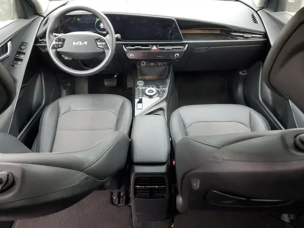 KNDCR3L17P5028884 2023 KIA NIRO - Image 8