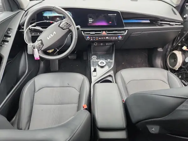 KNDCR3L17P5029081 2023 KIA NIRO - Image 8