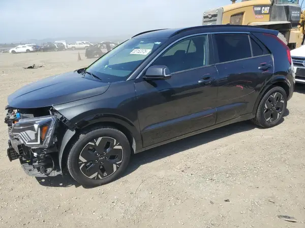 KNDCR3L17P5029811 2023 KIA NIRO - Image 1