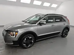 KNDCR3L17P5034040 2023 KIA NIRO