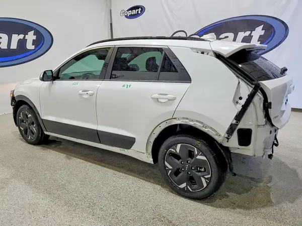 KNDCR3L17P5035902 2023 KIA NIRO - Image 2