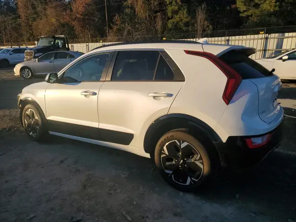 KNDCR3L17P5037181 2023 KIA NIRO - Image 2