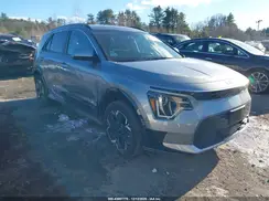 KNDCR3L17P5039707 2023 KIA NIRO