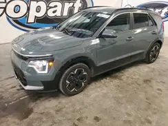 KNDCR3L17P5045197 2023 KIA NIRO