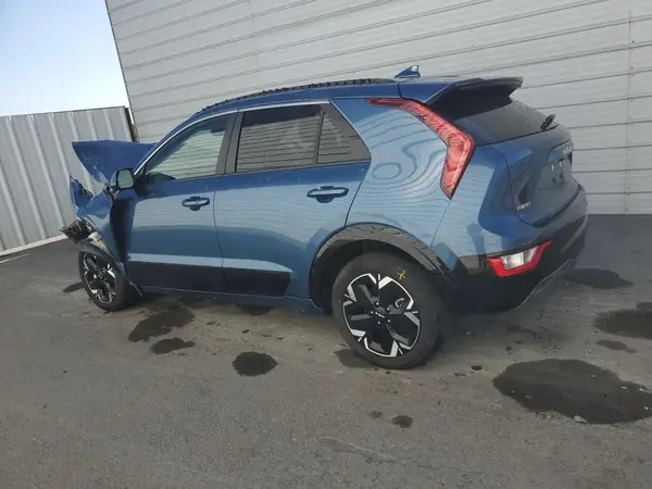KNDCR3L17P5045913 2023 KIA NIRO - Image 2