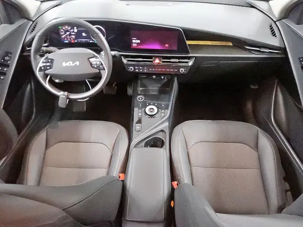KNDCR3L17P5046303 2023 KIA NIRO - Image 8