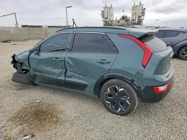KNDCR3L17P5047063 2023 KIA NIRO - Image 2