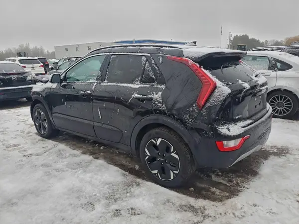 KNDCR3L17P5052313 2023 KIA NIRO - Image 2