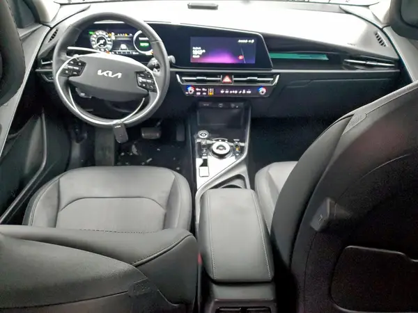 KNDCR3L17P5052313 2023 KIA NIRO - Image 8
