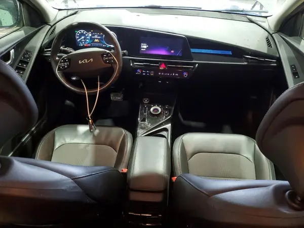 KNDCR3L17P5053607 2023 KIA NIRO - Image 8