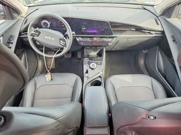 KNDCR3L17P5071816 2023 KIA NIRO - Image 8