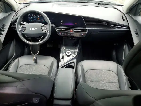 KNDCR3L17P5075476 2023 KIA NIRO - Image 8