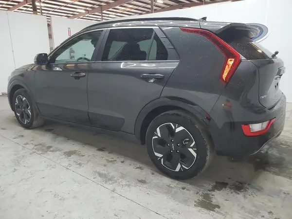KNDCR3L17P5075543 2023 KIA NIRO - Image 2