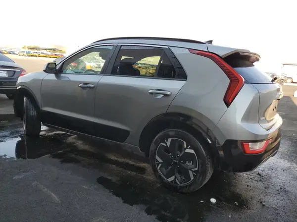 KNDCR3L17R5101917 2024 KIA NIRO - Image 2