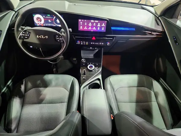 KNDCR3L17R5105983 2024 KIA NIRO - Image 8