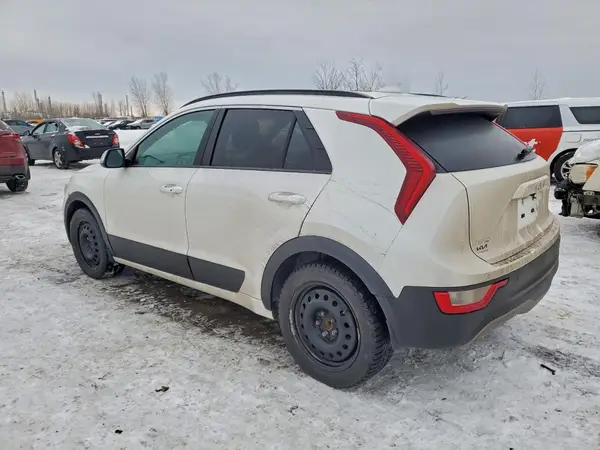KNDCR3L17R5111167 2024 KIA NIRO - Image 2