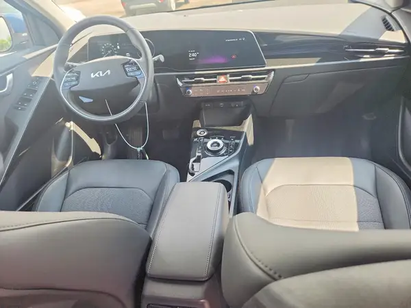 KNDCR3L17R5117647 2024 KIA NIRO - Image 8