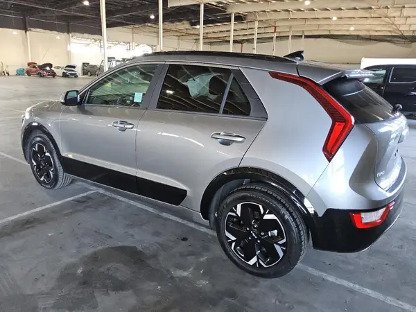 KNDCR3L17R5122380 2024 KIA NIRO - Image 2