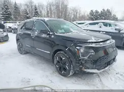 KNDCR3L17S5137659 2025 KIA NIRO