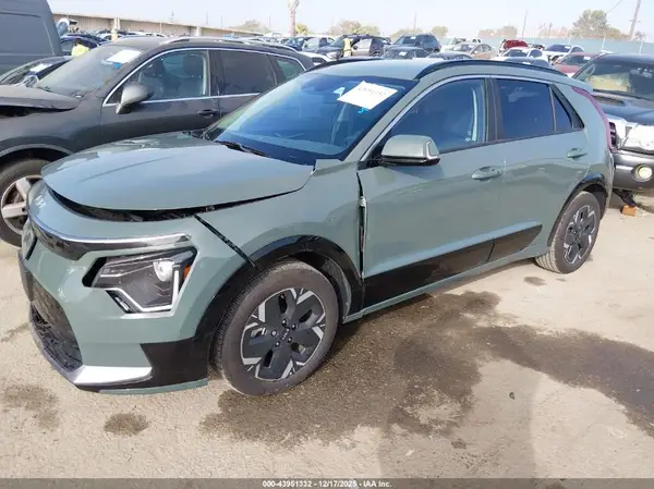 KNDCR3L17S5144448 2025 KIA NIRO - Image 2