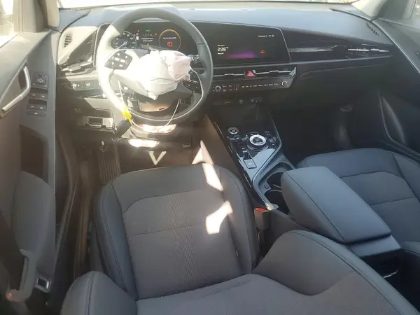 KNDCR3L17S5144921 2025 KIA NIRO - Image 8
