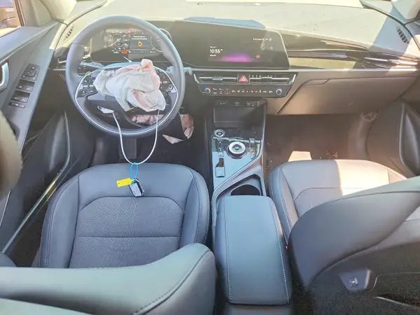 KNDCR3L17S5145485 2025 KIA NIRO - Image 8