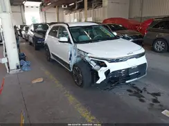 KNDCR3L18P5015920 2023 KIA NIRO