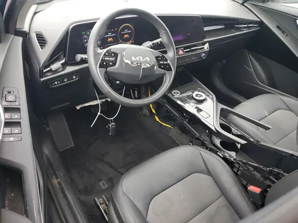 KNDCR3L18P5024861 2023 KIA NIRO - Image 8