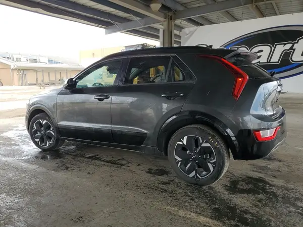 KNDCR3L18P5025783 2023 KIA NIRO - Image 2