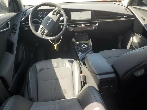 KNDCR3L18P5025797 2023 KIA NIRO - Image 8