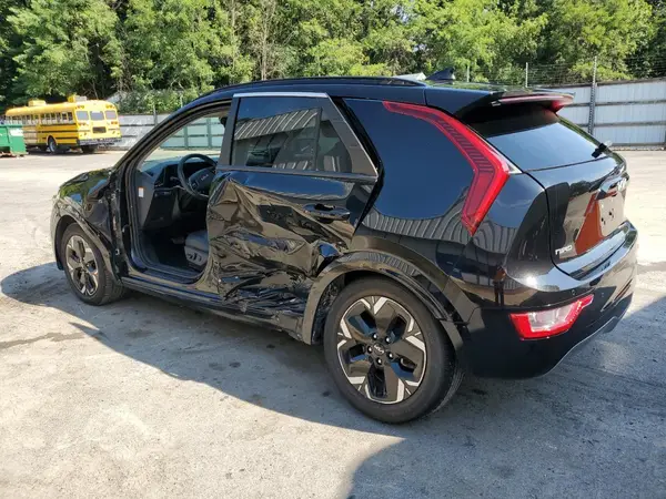KNDCR3L18P5026271 2023 KIA NIRO - Image 2