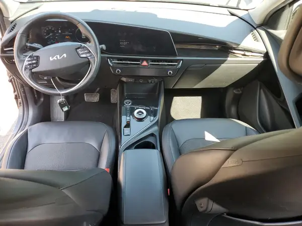 KNDCR3L18P5026271 2023 KIA NIRO - Image 8