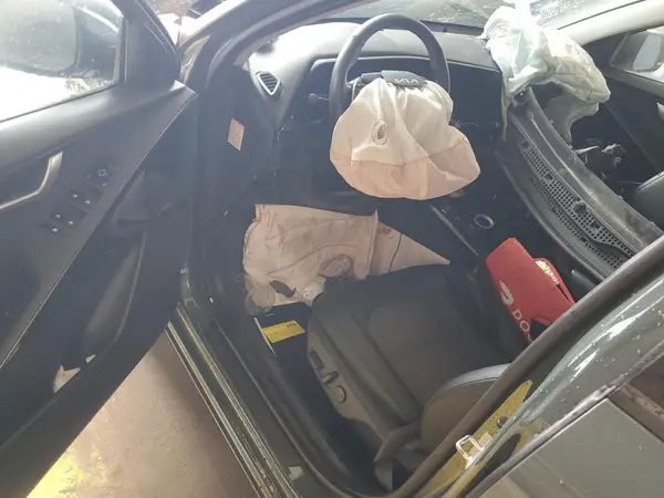 KNDCR3L18P5026481 2023 KIA NIRO - Image 8