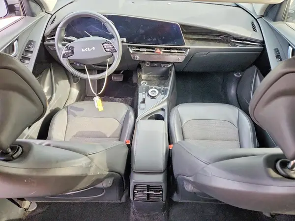 KNDCR3L18P5027808 2023 KIA NIRO - Image 8