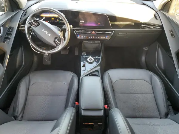 KNDCR3L18P5036251 2023 KIA NIRO - Image 8