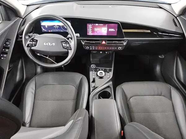 KNDCR3L18P5036587 2023 KIA NIRO - Image 8
