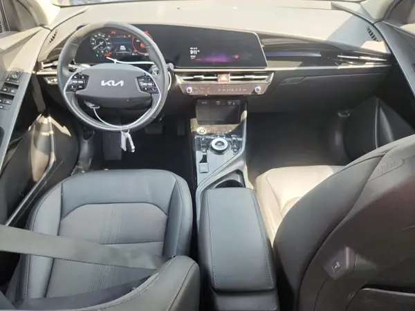 KNDCR3L18P5037237 2023 KIA NIRO - Image 8