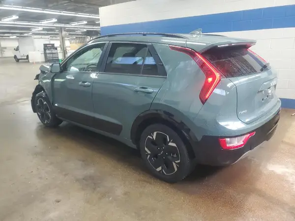 KNDCR3L18P5045189 2023 KIA NIRO - Image 2