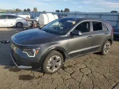 KNDCR3L18P5045614 2023 KIA NIRO