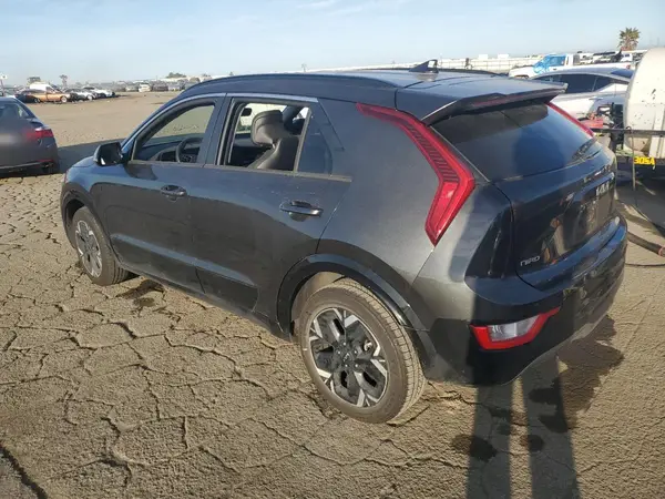 KNDCR3L18P5045614 2023 KIA NIRO - Image 2