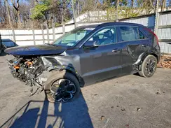 KNDCR3L18P5045984 2023 KIA NIRO