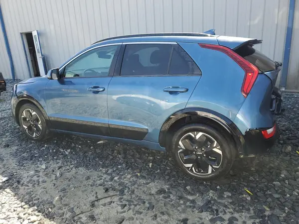 KNDCR3L18P5049372 2023 KIA NIRO - Image 2