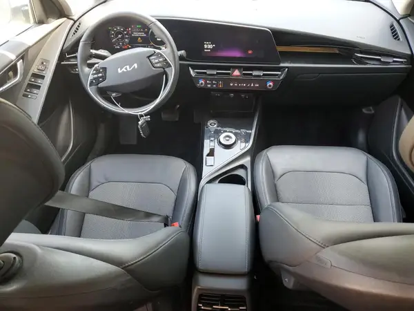 KNDCR3L18P5049372 2023 KIA NIRO - Image 8