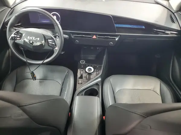 KNDCR3L18P5050957 2023 KIA NIRO - Image 8