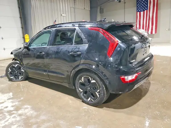 KNDCR3L18P5053860 2023 KIA NIRO - Image 2