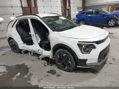 KNDCR3L18P5054734 2023 KIA NIRO